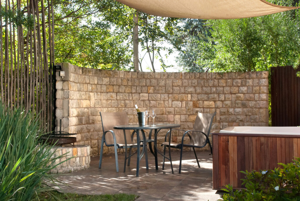 Kingfisher – Patio